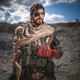 Illustration for article titled Fantastici Metal Gear Solid V/i Cosplay Has A Real Diamond Dog